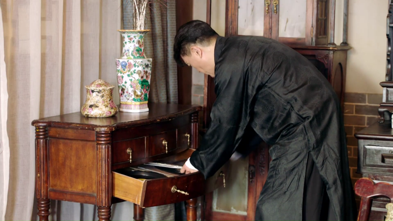 Memories.of.Peking.E07.2019.Amazon.WEB-DL.1080p.H264.DDP-HDCTV.mkv_1643117319135.png